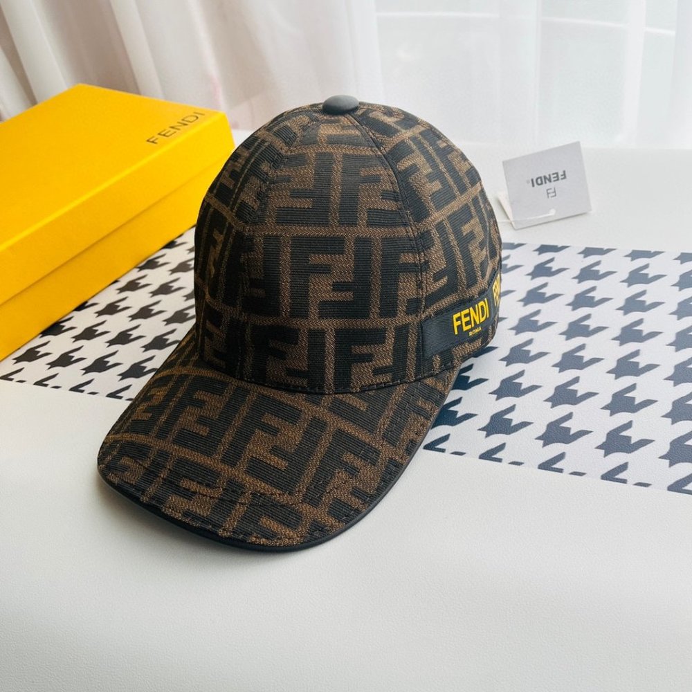 Fendi's new original single and double F jacquard baseball cap